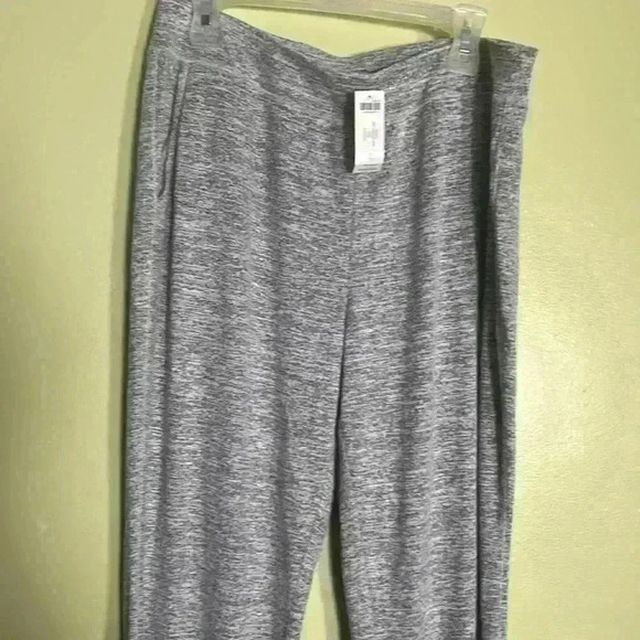 Chicos women pants sets. - Picture 6 of 9